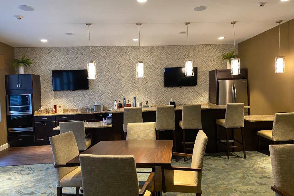 Resident lounge at Legacy Living Defiance in Defiance, Ohio