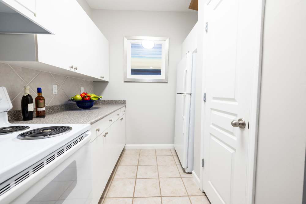 Kitchen at The Grove at Oakbrook in Summerville, South Carolina
