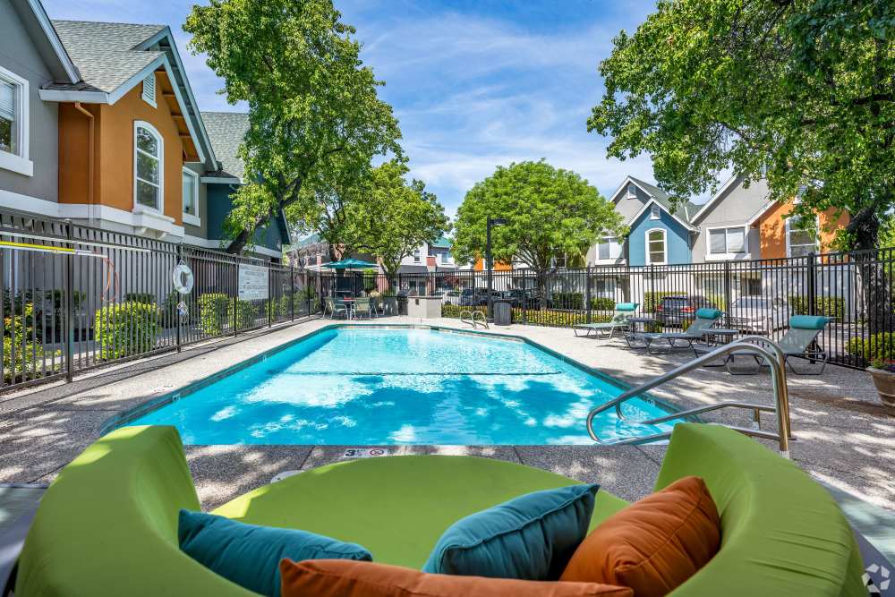 lounge by the pool at Oakshade Commons in Davis, California