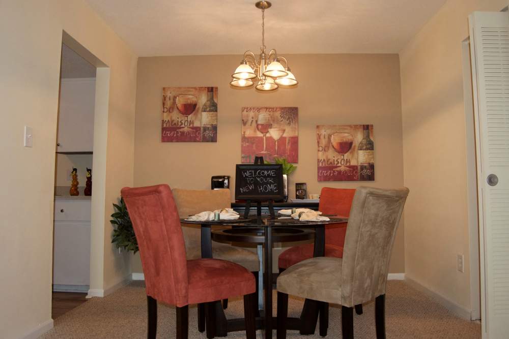 Dining table at Cambridge Apartments in Athens, Georgia