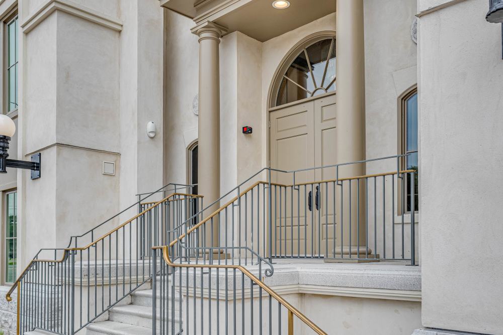 Exterior of entrance at The Addie in Savannah, Georgia