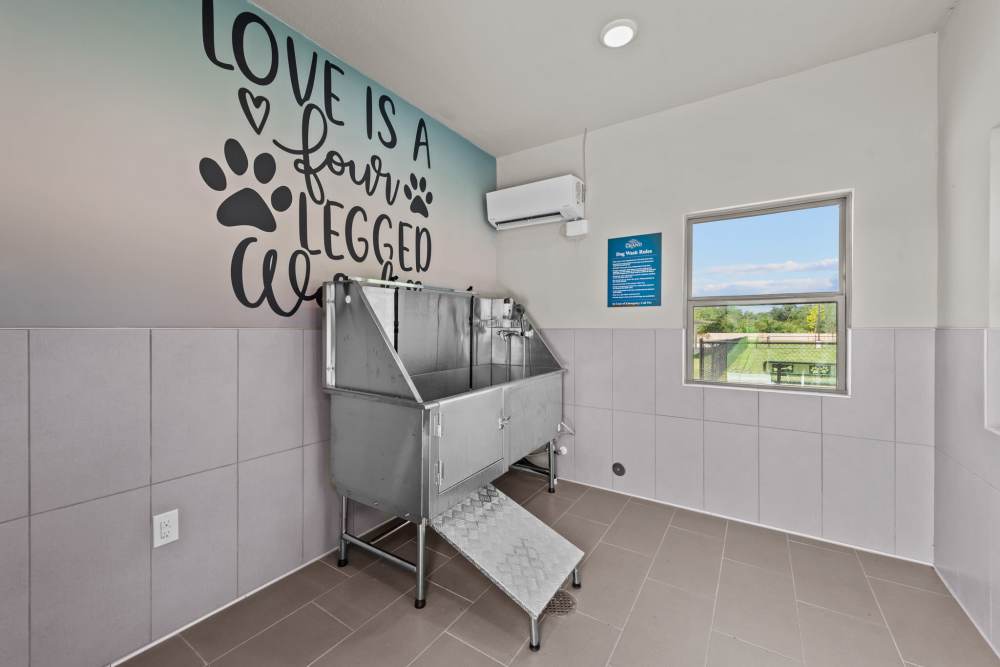 Clean Dog Bath area at Grand At Cibolo in Cibolo, Texas