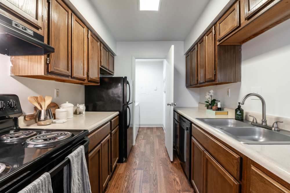 Kitchen at Cobblestone Grove Apartment Homes in Fairfield, Ohio