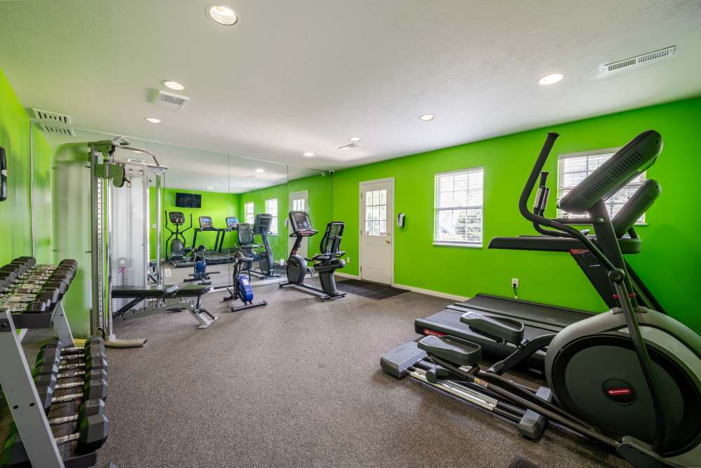 Fitness center at Cobblestone Grove Apartment Homes in Fairfield, Ohio