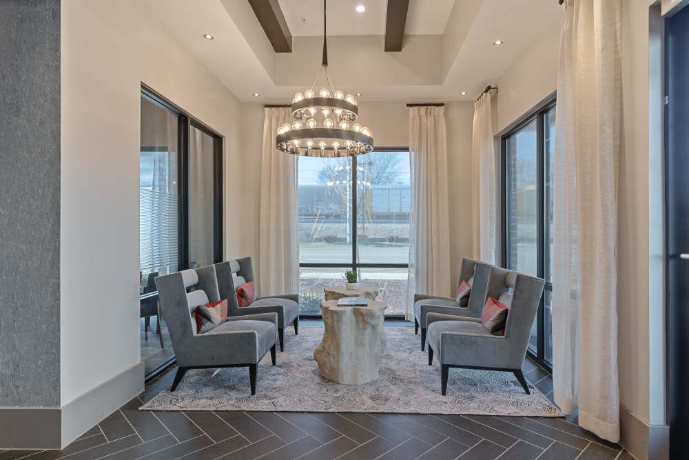 Seating area in the clubhouse at 101 Depot in Smyrna, Tennessee