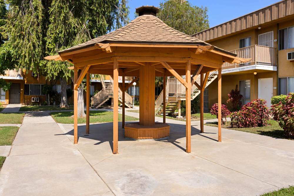 Beautifully landscaped garden-style community at Reseda Village Green in Reseda, California