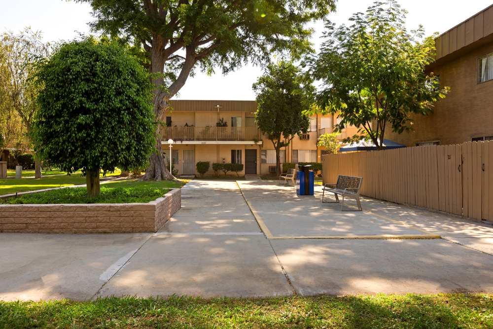 Exterior building at Reseda Village Green in Reseda, California