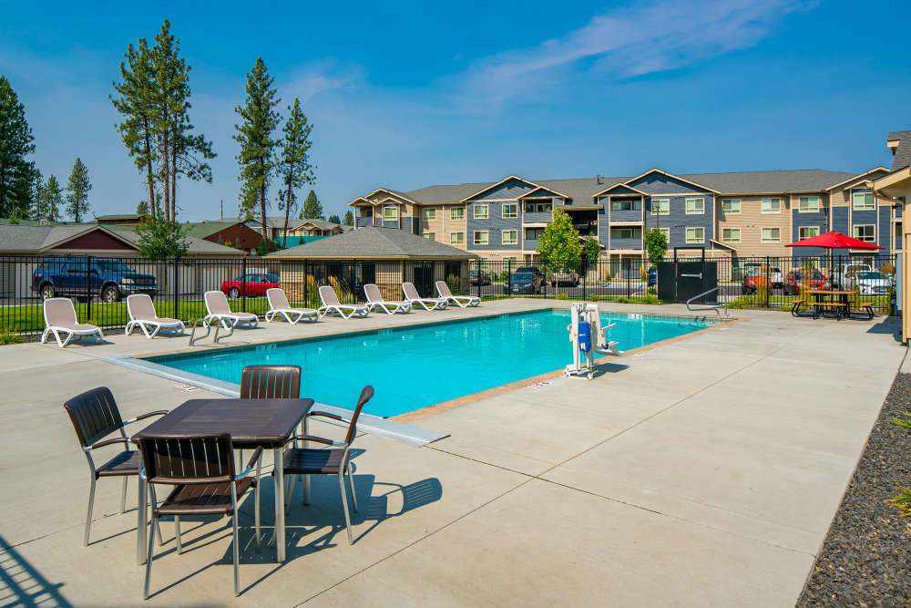 Swimming pool and deck at Copper River in Spokane, Washington