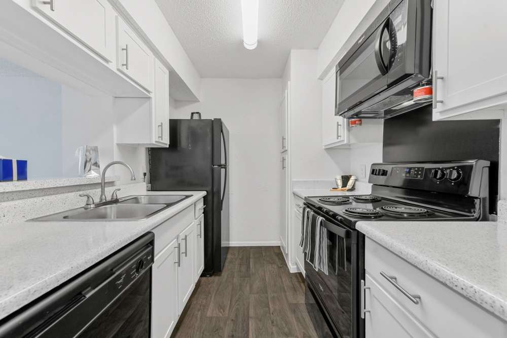 Fully-equipped kitchen at Stone Canyon in Arlington, Texas 