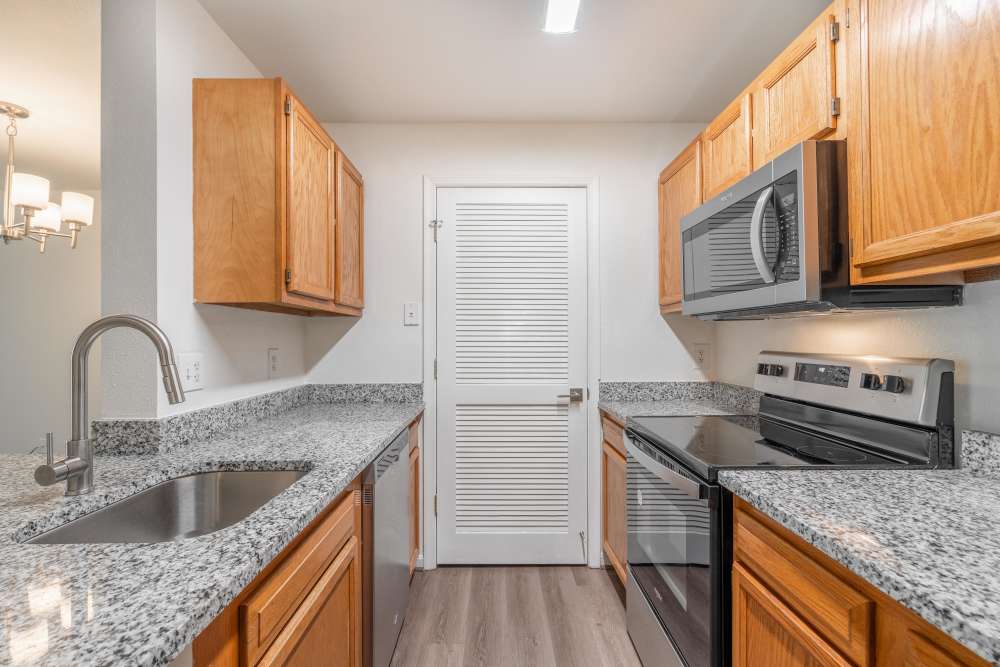 Kitchen at Shenandoah Commons in Front Royal, Virginia