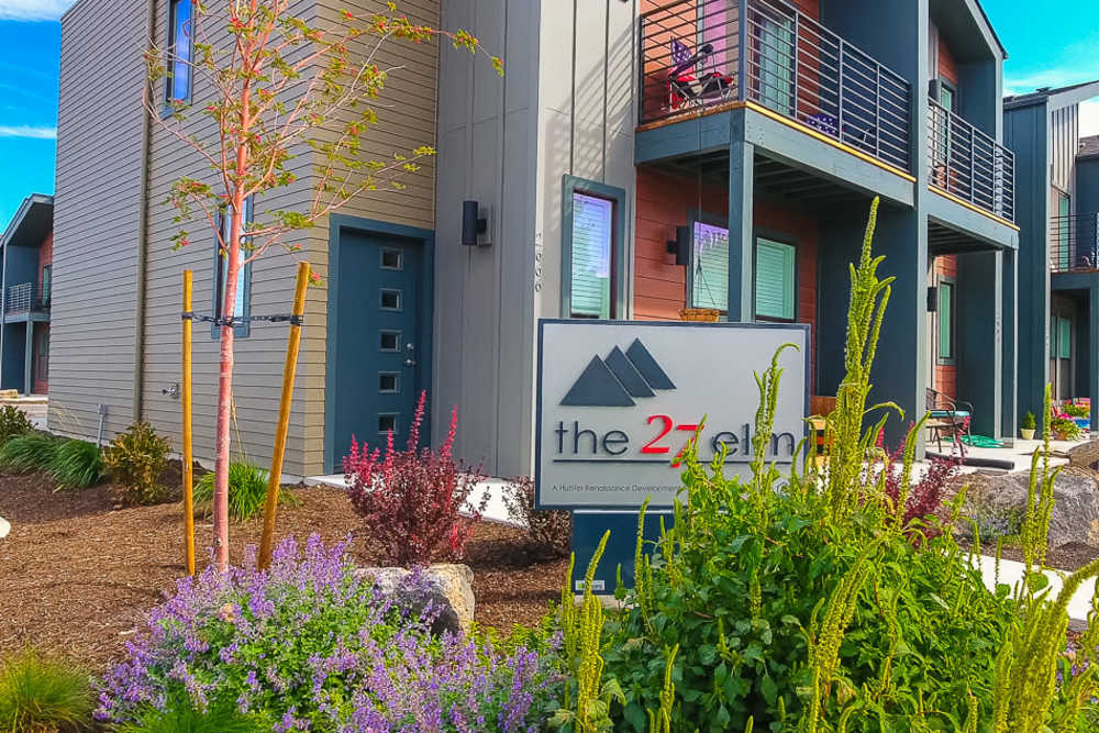Sign outside of 27 Elm in Redmond, Oregon