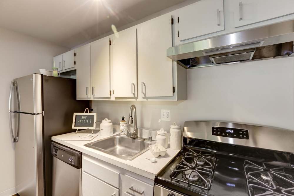 modern model kitchen at The Landings II in Fort Belvoir, Virginia