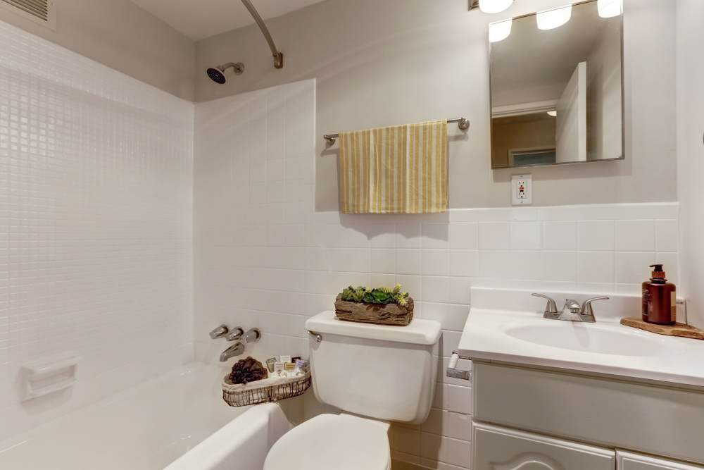 model bathroom at The Landings II in Fort Belvoir, Virginia
