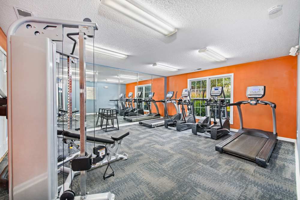 Fitness center at Hollis 7601 in Charlotte, North Carolina