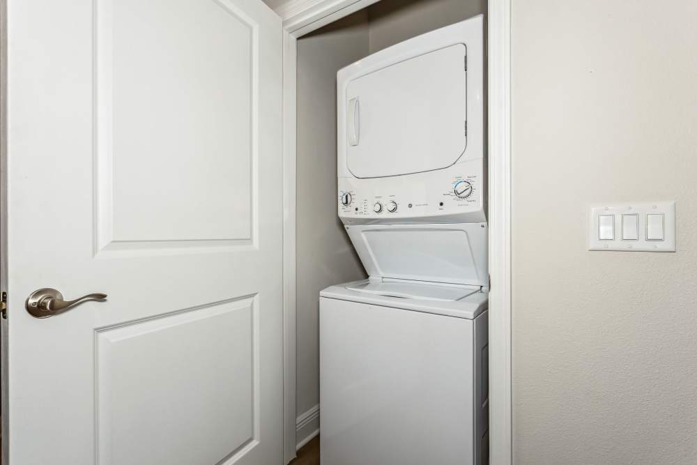 Pensacola, FL Pet-Friendly Apartments - City North -  Wonderful amenities including Washer and Dryer