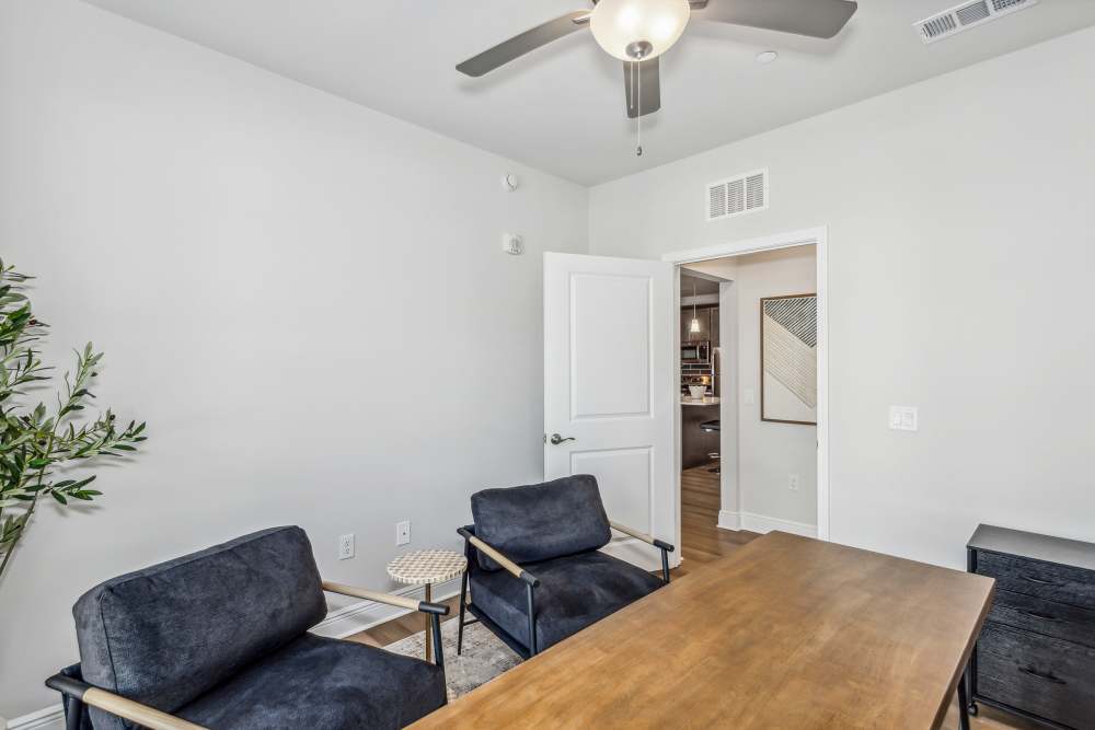  Two-Bedroom Apartments in Pensacola, FL - City North - Conference room