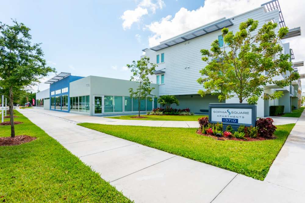 Walkways and main entrance at Sophia Square in Homestead, Florida