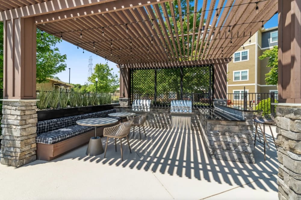 Outdoor patio with seating at Retreat at RTP in Durham, North Carolina