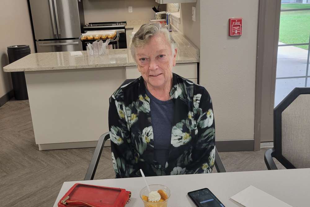 Happy resident at Lighthouse Pointe by Barclay House in Chesapeake, Virginia