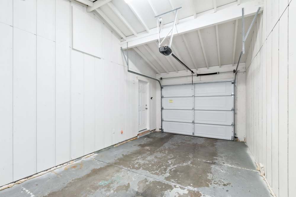 Garage at New Hillside