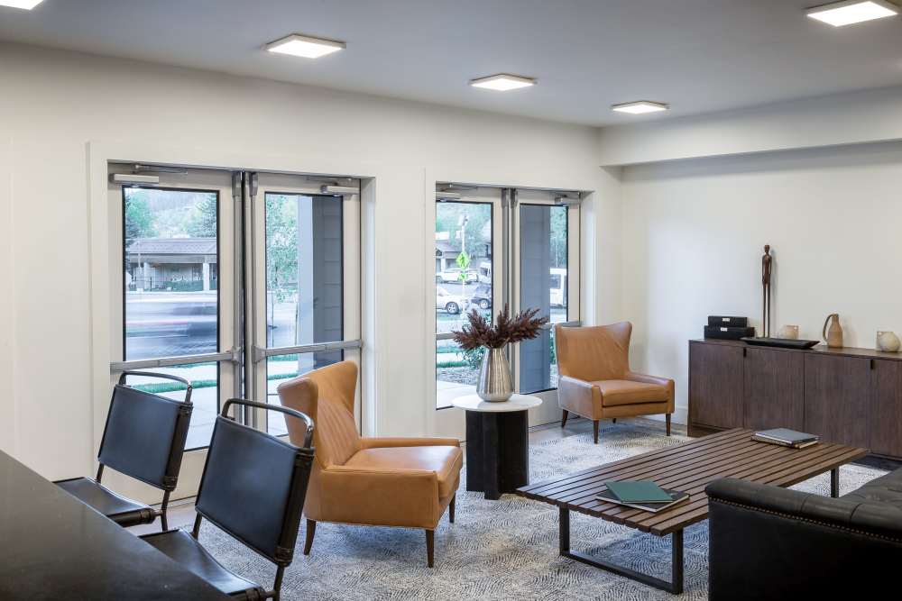 Anglers Four Hundred Leasing Center