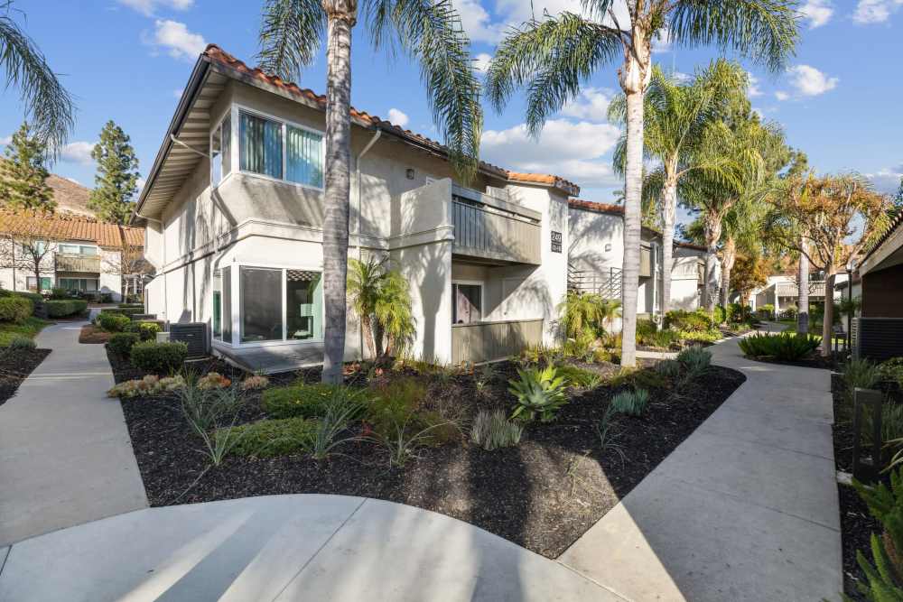 Split Pathway at Sofi at Wood Ranch in Simi Valley, California