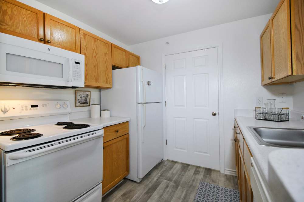 Modern Kitchen at Stratford Place at Brownstown in Brownstown, Michigan