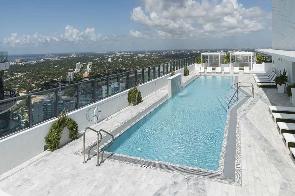 Heated swimming pool at Solitair Brickell Apartments in Miami, Florida