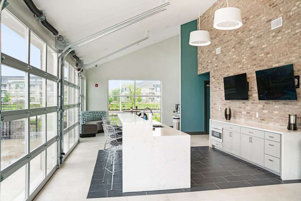 community kitchen area at ((location_name}} in Avon, IN