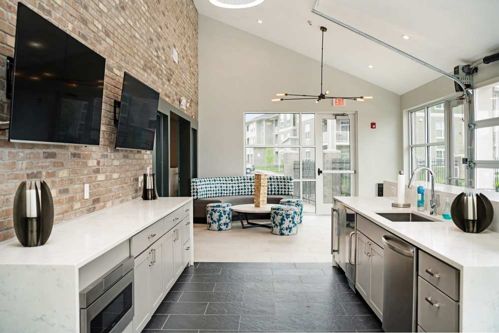 clubhouse kitchen at ((location_name}} in Avon, IN