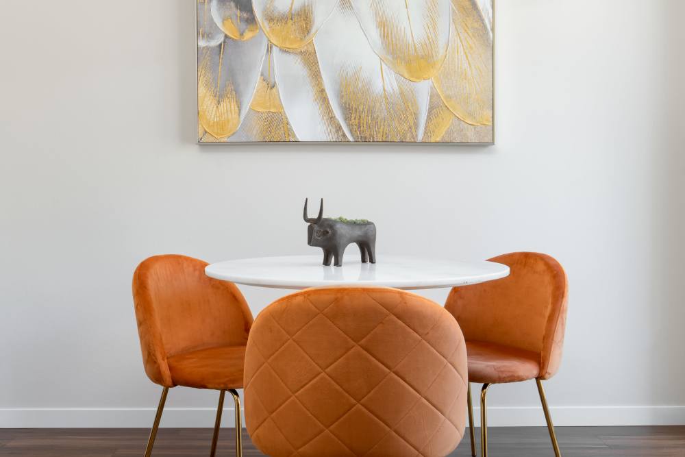 Dining area at ((location_name}} in Brown Deer, WI