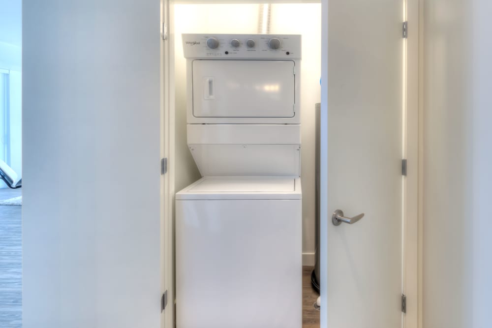 Washer and dryer at Ellison in Des Plaines, Illinois