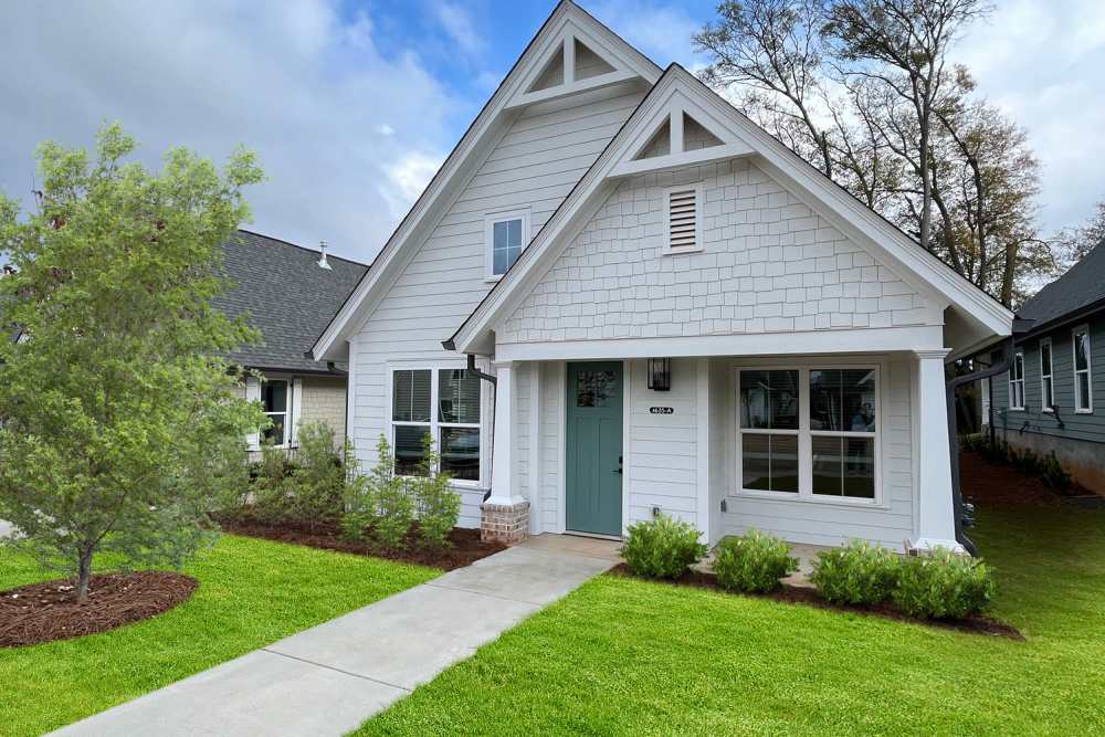 Charming cottage at Hayloft Big Creek in Alpharetta, Georgia
