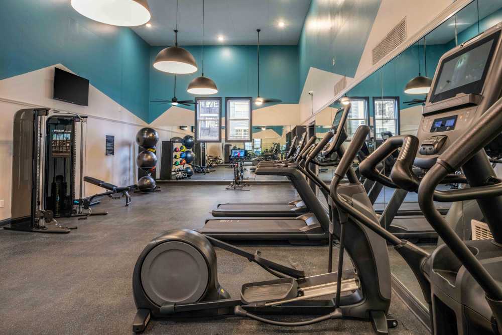Fitness center at Knoll at Fair Oaks in Fairfax, Virginia