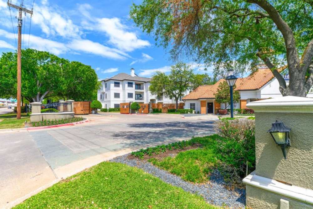 Charming community at Benton in Dallas, Texas, 