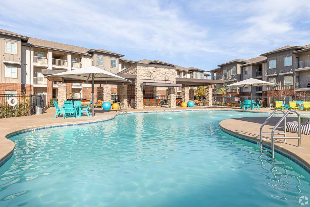 Swimming pool at 35 West in Moore, Oklahoma