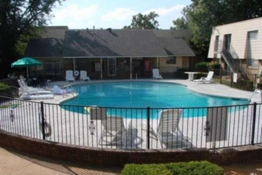 Swimming pool at Vintage At 50th in Oklahoma City, Oklahoma