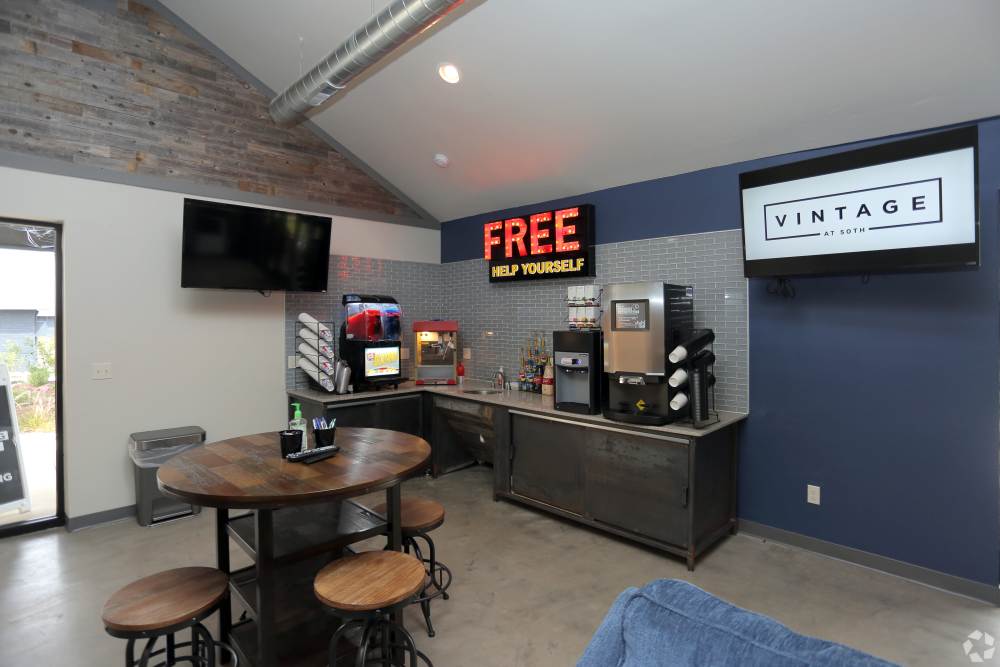 Clubroom café at Vintage At 50th in Oklahoma City, Oklahoma