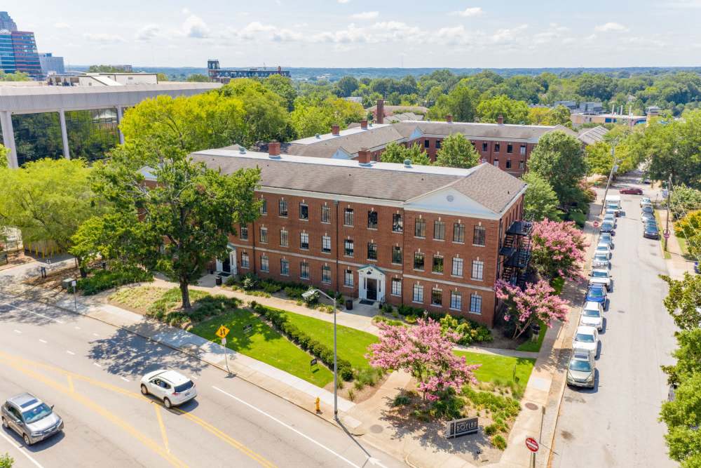 External view of a community apartment at Historic Boylan Apartments in Raleigh, North Carolina