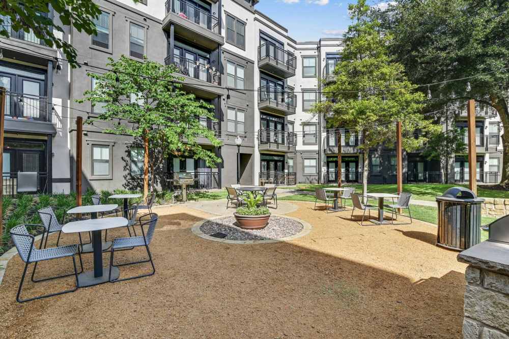 Outdoor courtyard  at Trinity Bluff & Trinity District in Fort Worth, Texas