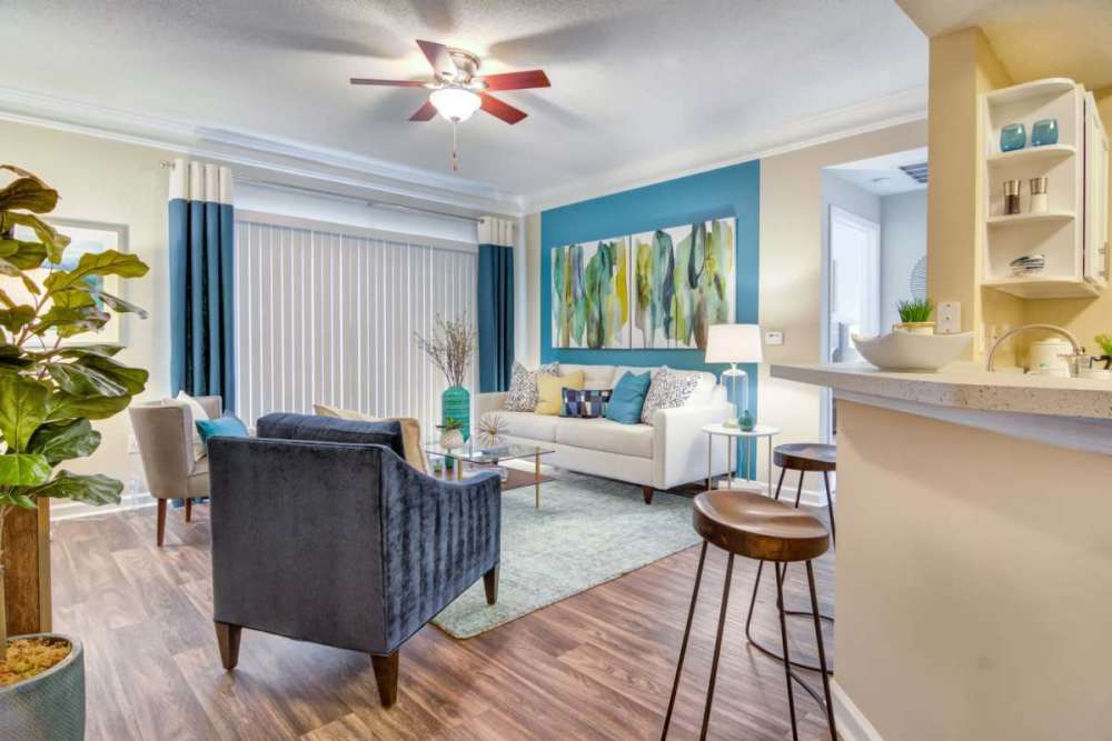 Living room at Grande Club Apartments in Duluth, Georgia