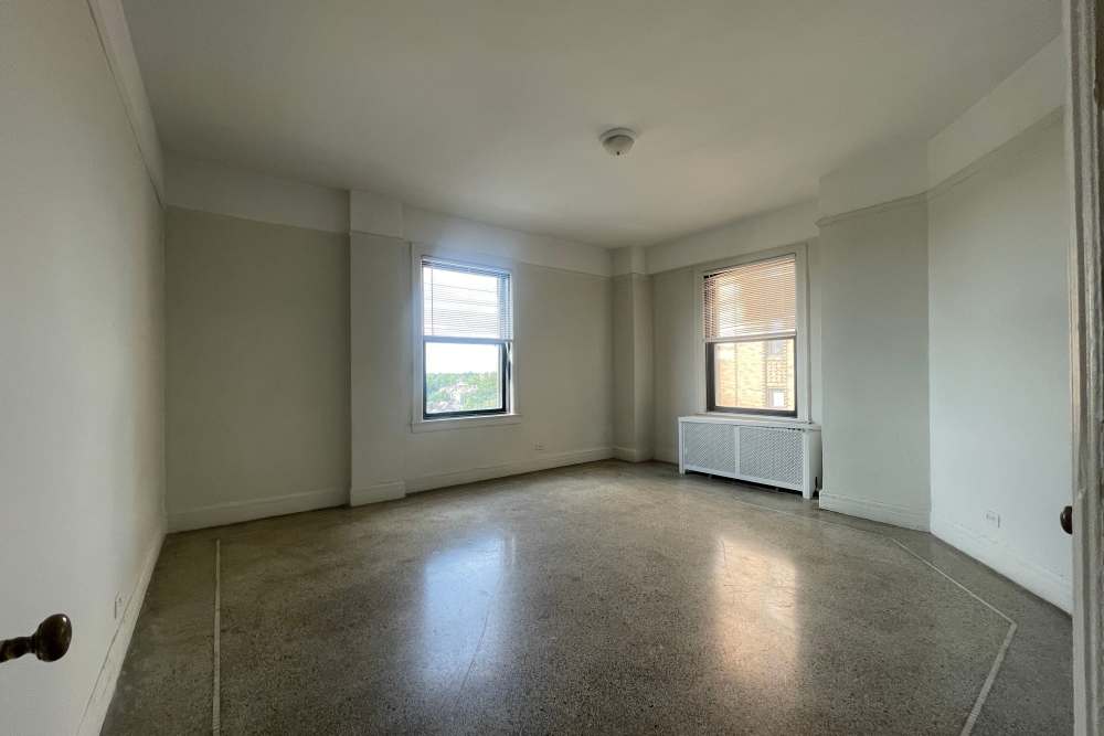 Large unfurnished living room at Detroit Living in Detroit,Michigan