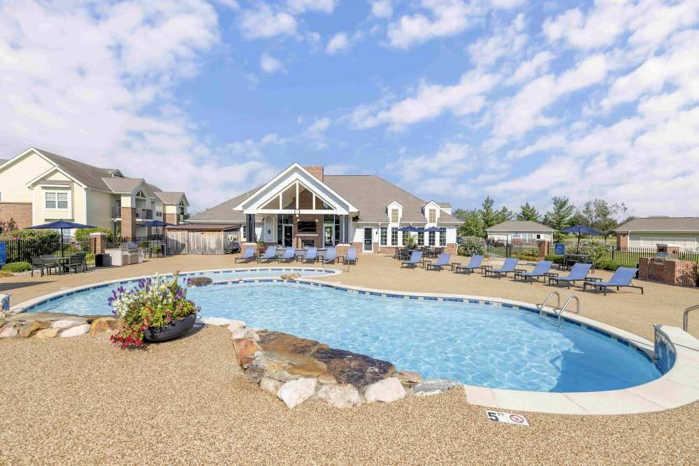Resort-style swimming pool at Eastland Trails in Independence, Missouri