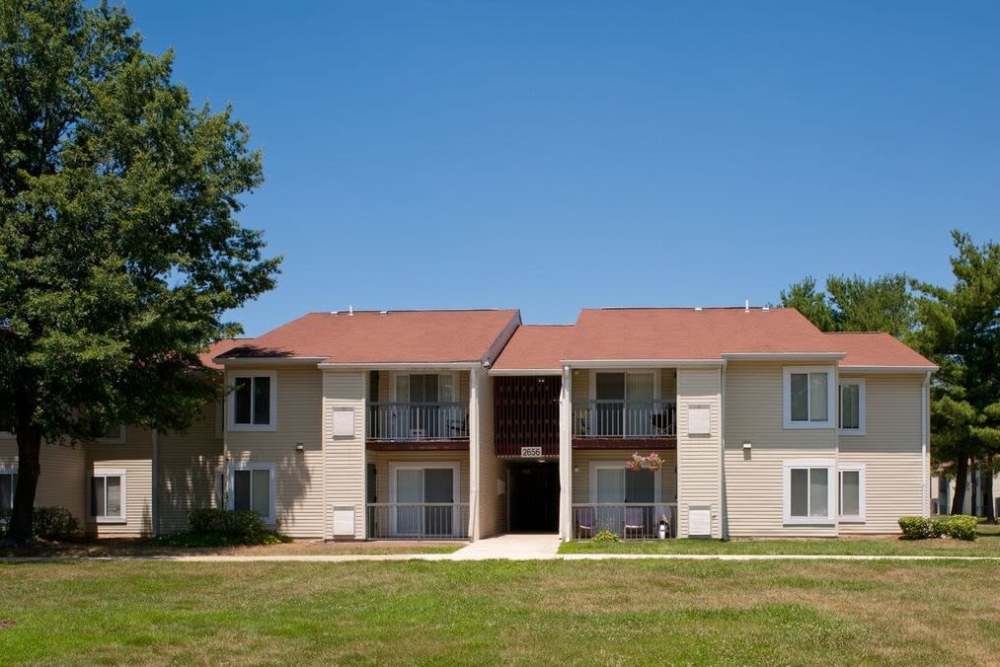 Property exterior at Smallwood Gardens in Waldorf,Maryland