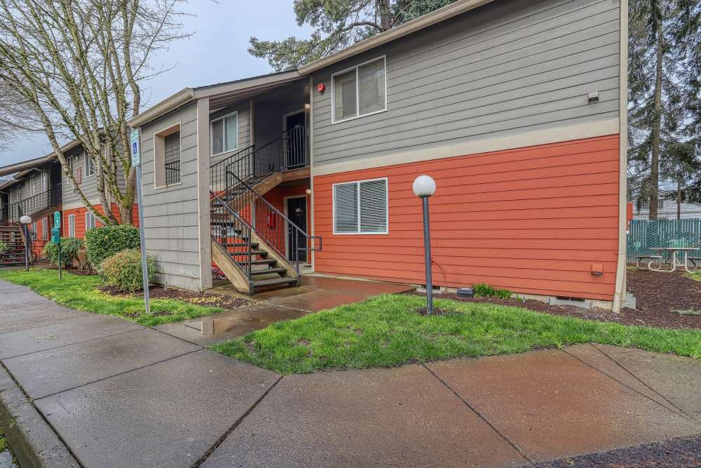 Exterior of Reedville Meadows in Beaverton, Oregon