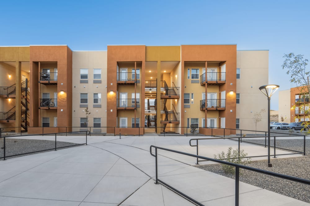 Courtyard and sidewalks at 550 Paseo Apartments in Rio Rancho, New Mexico