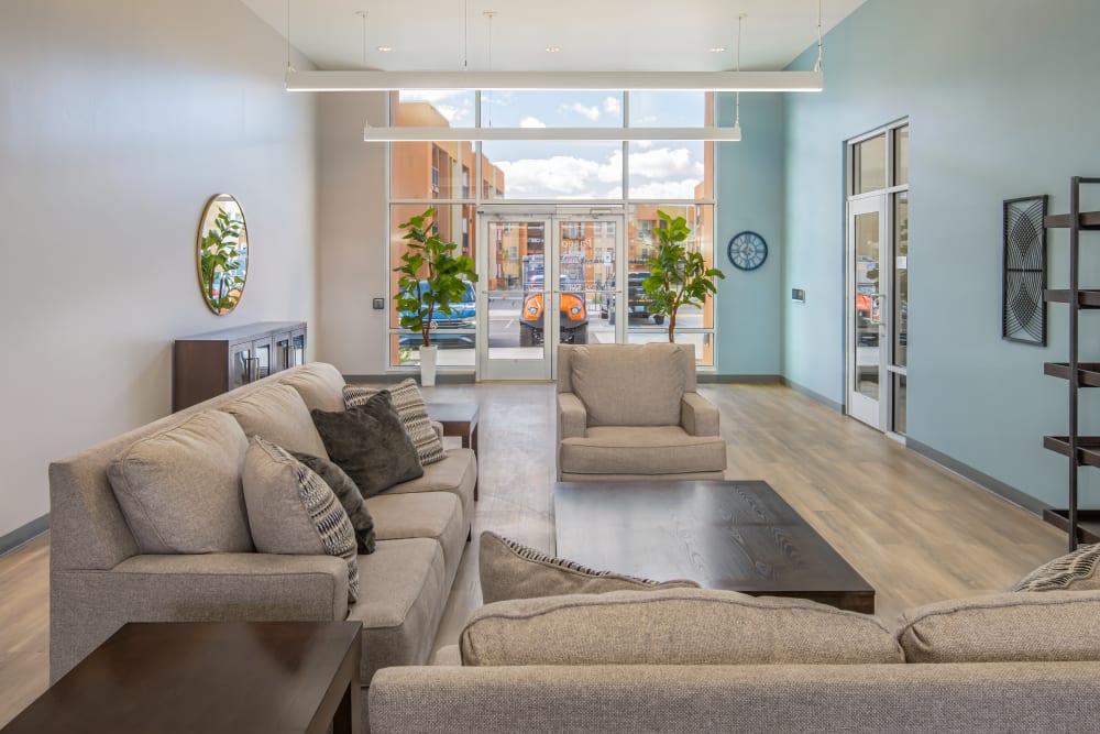Clubhouse lounge at 550 Paseo Apartments in Rio Rancho, New Mexico
