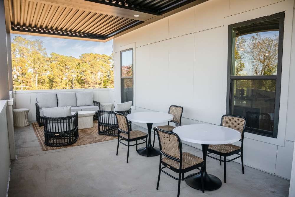 Patio lounge at Westport Lofts in Belville, North Carolina