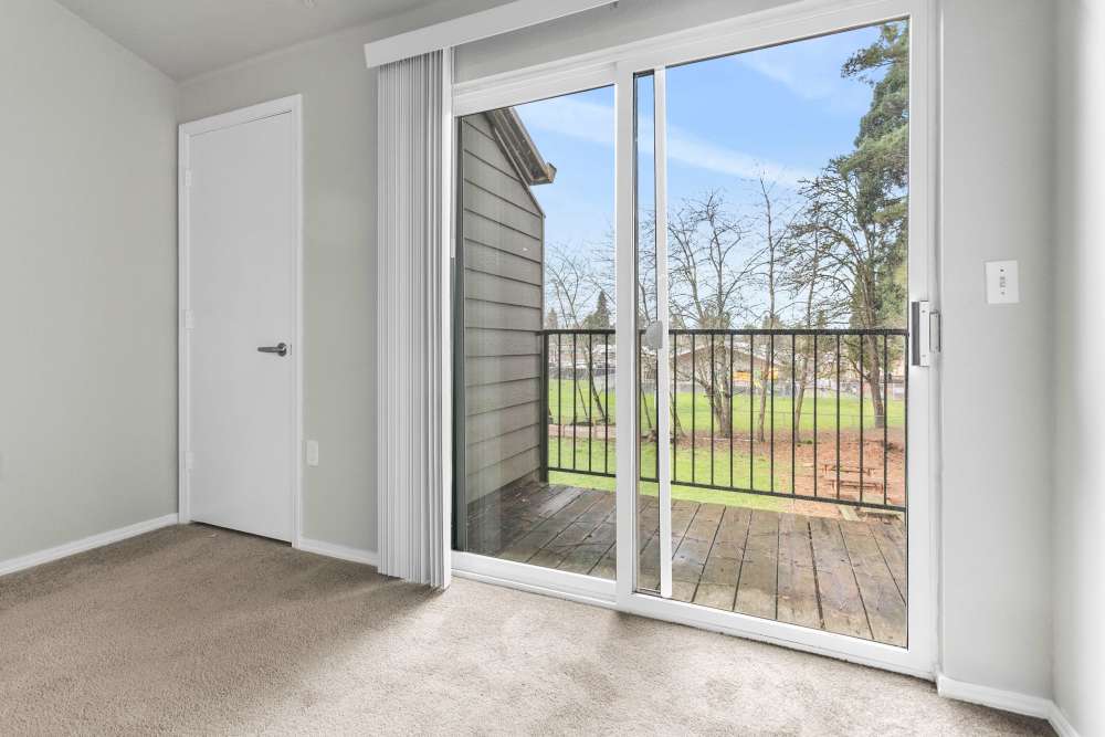 Private balcony with a beautiful view of the surroundings at Reedville Meadows in Beaverton,Oregon