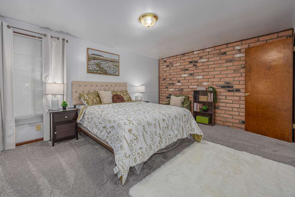 Unit kitchen at Heatherwood Terrace in Mansfield, Ohio